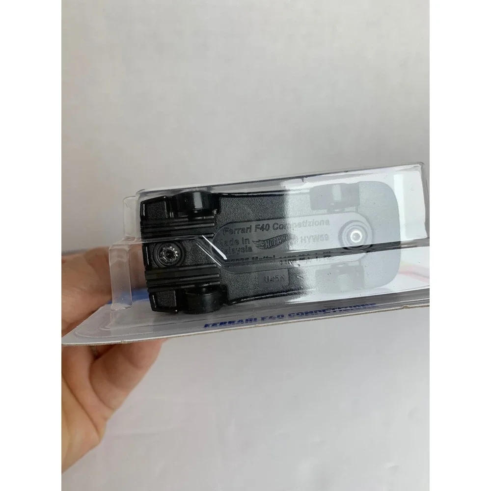 Hot Wheels Ferrari F40‎ Competizione Black 2025 Ferrari Series 3/5 63/250 HYW59